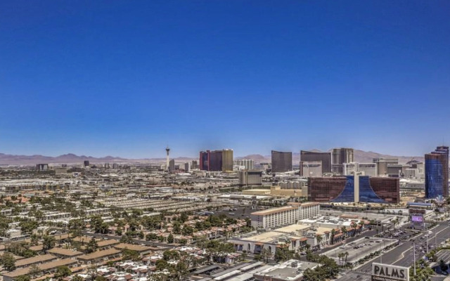 Palms Place Vacation Suites Collection