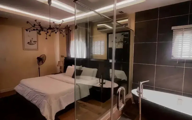 Pine Crest Hotel and Suites