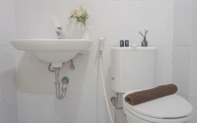 Restful And Homey Studio Patraland Urbano Apartment