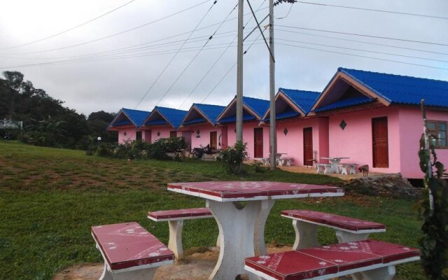 Banphakphuchifah Resort