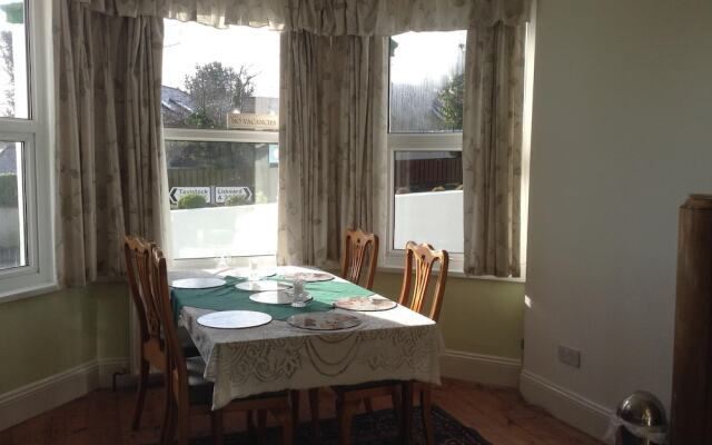 Drakewalls Bed & Breakfast