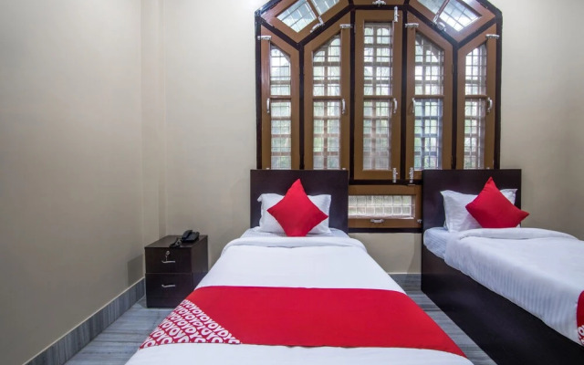 OYO 12808 Victoria Villa