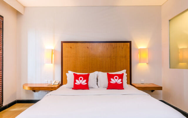 ZenRooms Kuta Poppies Lane