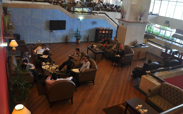 Primula Beach Hotel