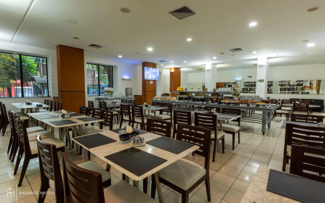 Rede Andrade Luxor Hotel
