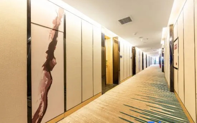 Diqiu Lvbaoshi Hotel