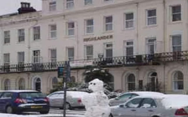 hotelImage