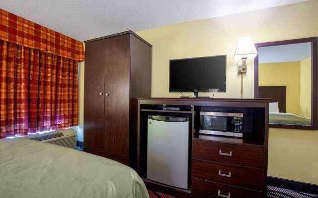 Quality Inn Holly Springs South