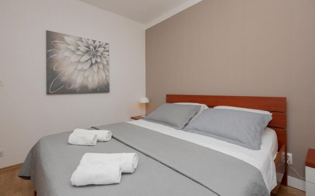 Nice Home in Makarska With Wifi and 2 Bedrooms