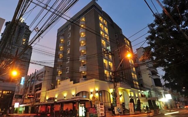 Bobsons Hostel Bangkok