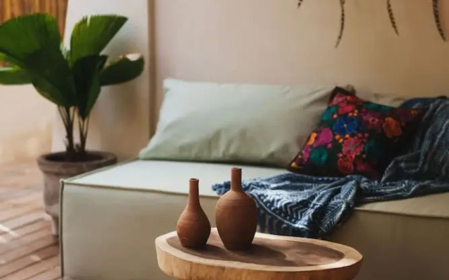Luxury Jungle Retreat Sleeps 10 Rooftop Pool