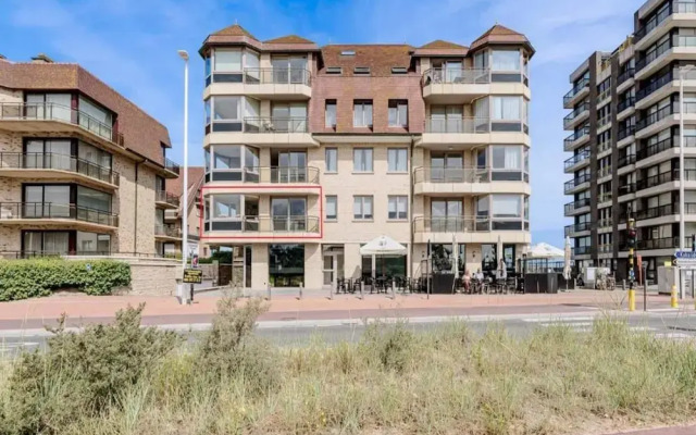 Apartment With Attached Garden