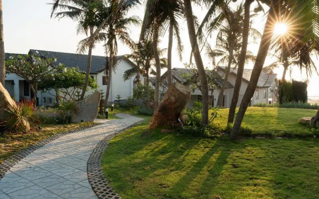 Edensee Kega Beach Resort