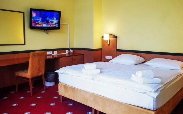 Plaza Hotel & Living Frankfurt