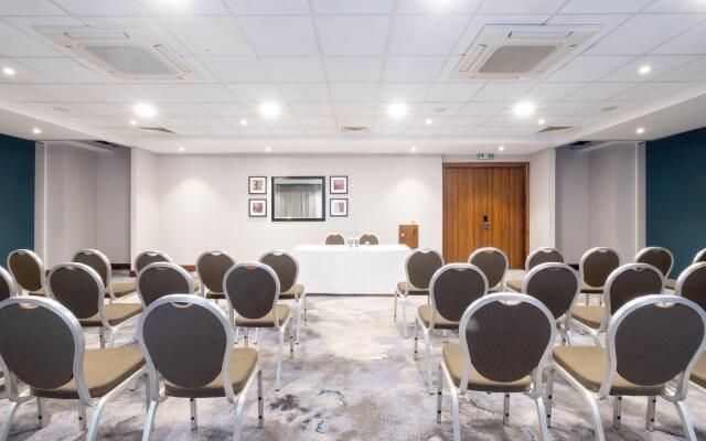 Holiday Inn Stevenage by IHG