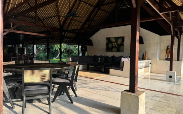 Villa Pantulan Bali Hotel