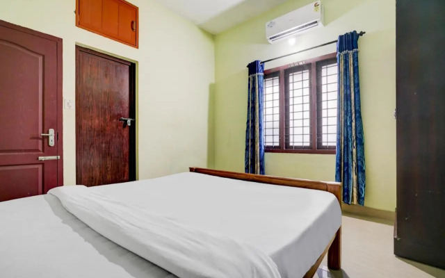 OYO 86248 Shalom Palace