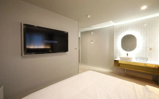Changwon Denvasta Hotel Myeongseo Branch
