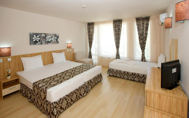 Karlovo Hotel