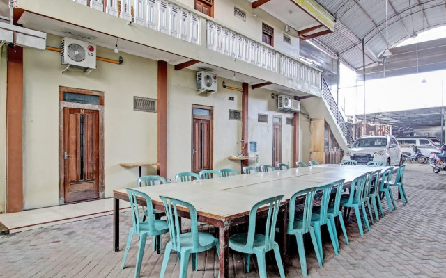 OYO 93660 New Family Hotel Syariah