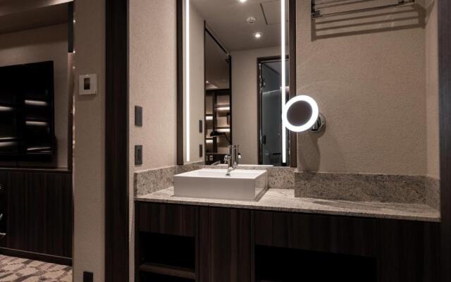 Y-HOTEL