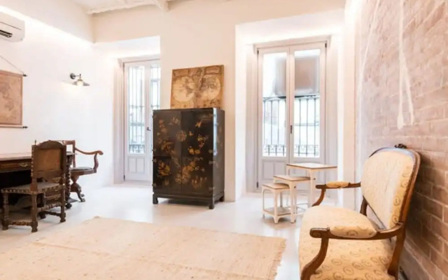 The Deauville Majestic 1 Bedroom in Chueca