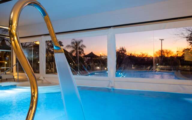 Pinares Panorama Suites & Spa