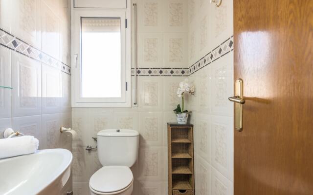 HomeHolidaysRentals Aube - Costa Barcelona