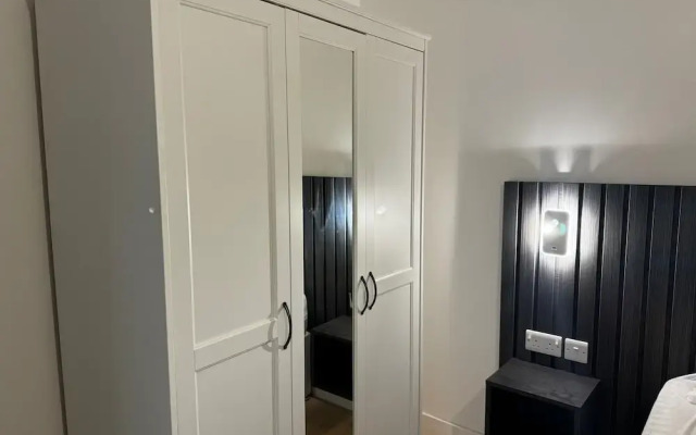 Cosy Flat With Garden London