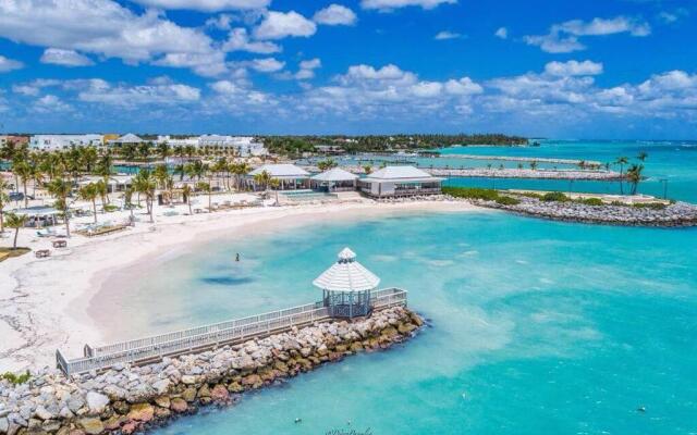 Cap Cana PentHouse with terrace and private pool