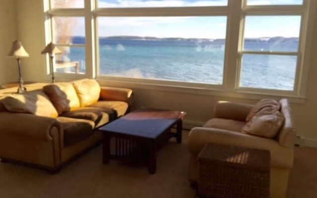 The Villa on Suttons Bay