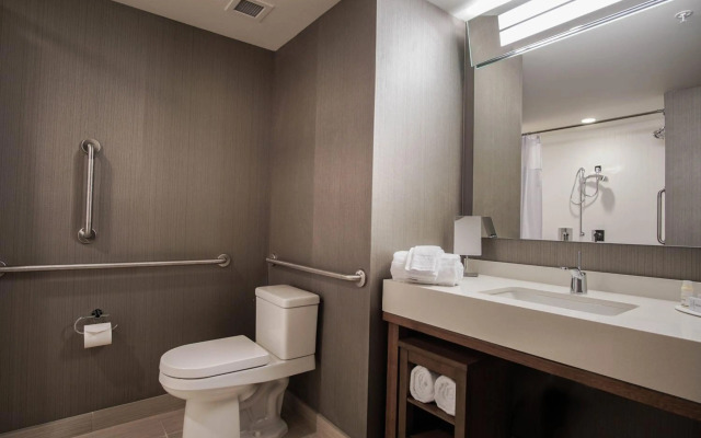 Courtyard by Marriott Lenox Berkshires