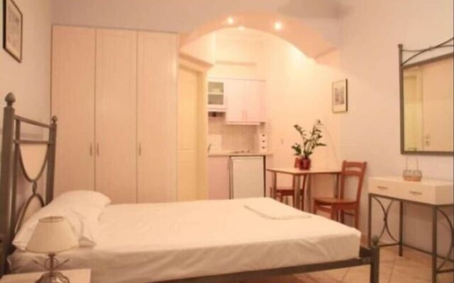 Aigiali Rooms