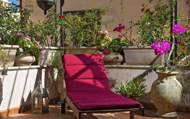 Ionas Boutique Hotel