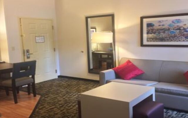 Homewood Suites by Hilton Mobile Airport-University Area