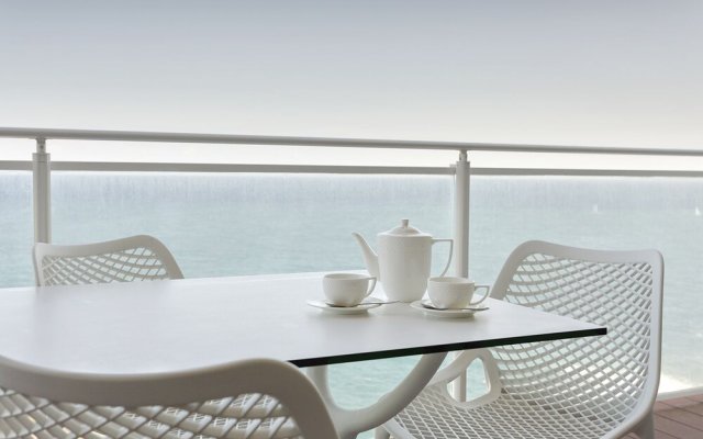 Luxury Apt Ocean Views in Tigne Point, With Pool