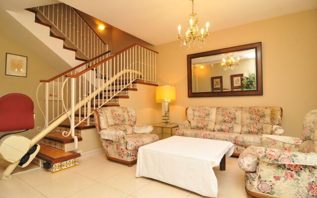 HomeHolidaysRentals Experience - Costa Barcelona