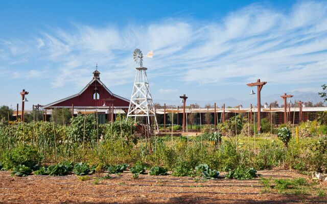 Sheraton Fairplex Suites & Conference Center