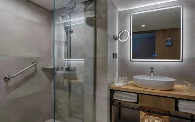 Liberal Hotel (Shanghai Global Harbor)