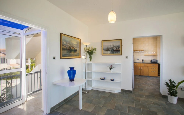 Lordos Sunshore Beachfront Suite