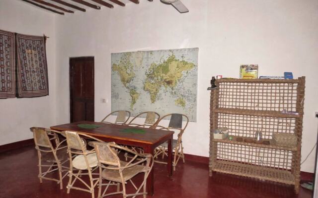 Room in Apartment - Relaxing Master Bedroom Ac In Quiet Shared House