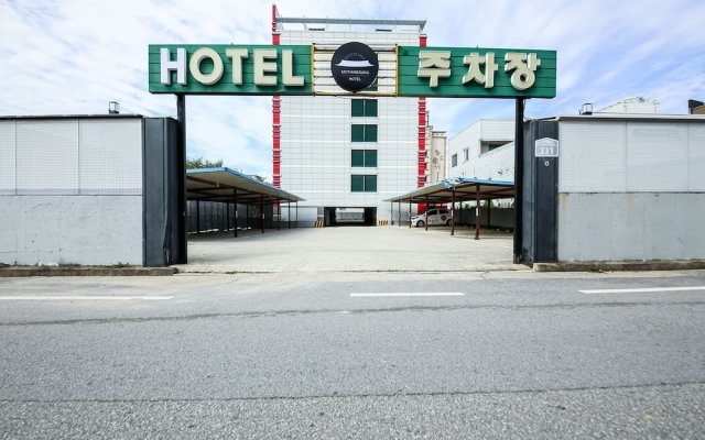 Gochang Hotel Moyangseong