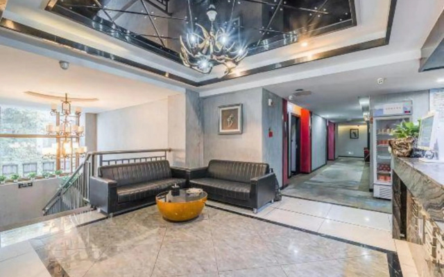 Yijiayi Business Hotel (Chongqing Beibin Road Liujia Wharf)