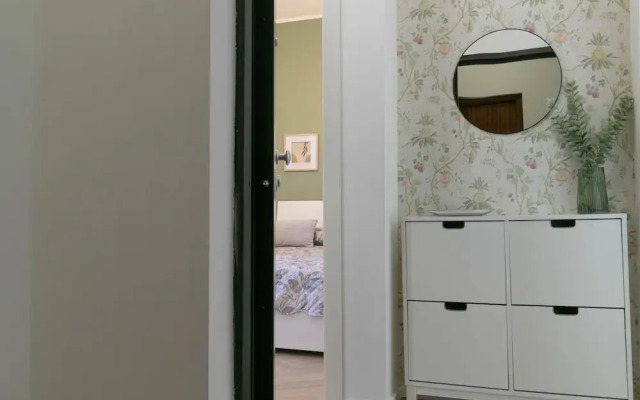 Lake River Apartment