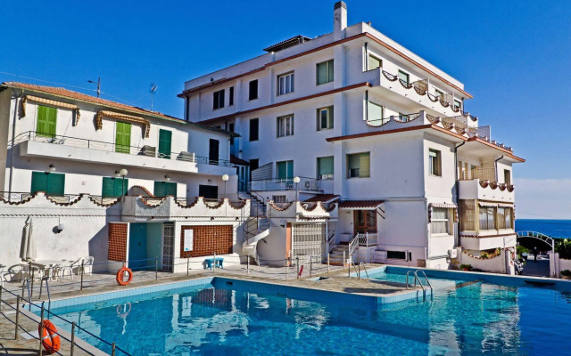 Hotel Ariston Montecarlo