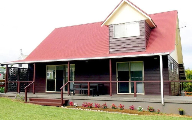 Pitcairn House