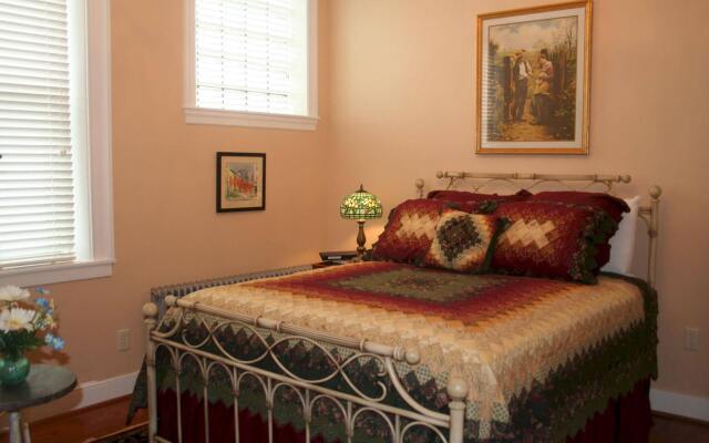 The Swope Manor Bed & Breakfast
