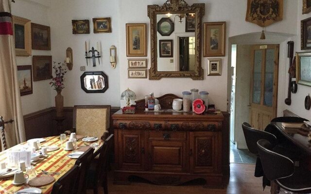 Hillview Guest House