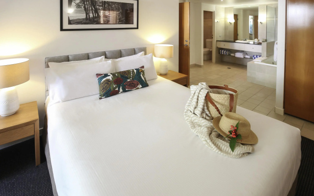 The Sebel Noosa – Guest Rooms – Hastings Street