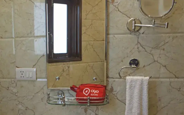OYO Rooms Cyber City Oakwood